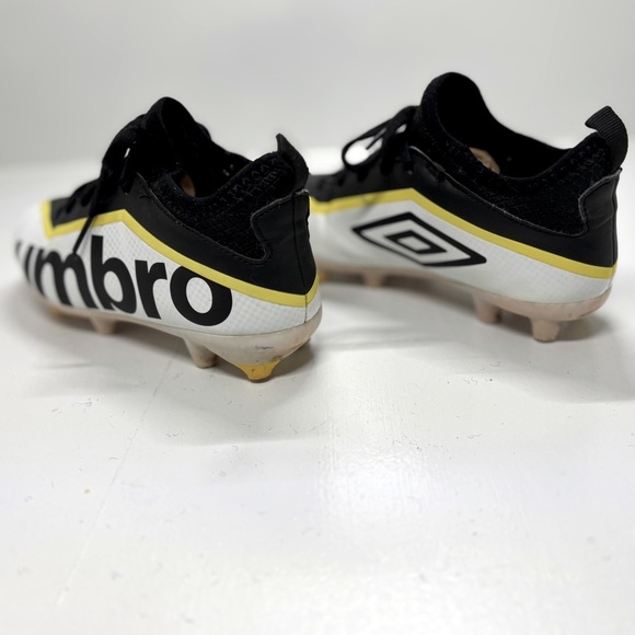 Umbro Pivot Soccer Cleats size 5y - Picture 4 of 8